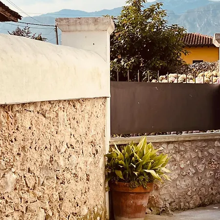 Casa De Aldea La Galeria Holiday home *